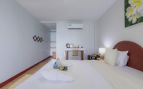 Phi Phi Cozy Seafront Resort